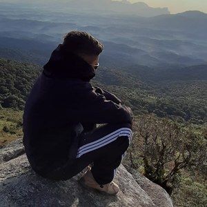 Meet your Posher, Victor